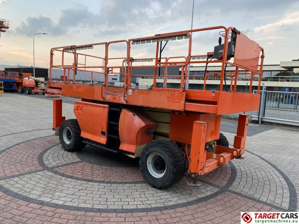 JLG 3394RT Diesel 4x4 Scissor Work Lift 1206cm - Ножничный подъемник: фото 2 JLG 3394RT Diesel 4x4 Scissor Work Lift 1206cm - Ножничный подъемник: фото 2