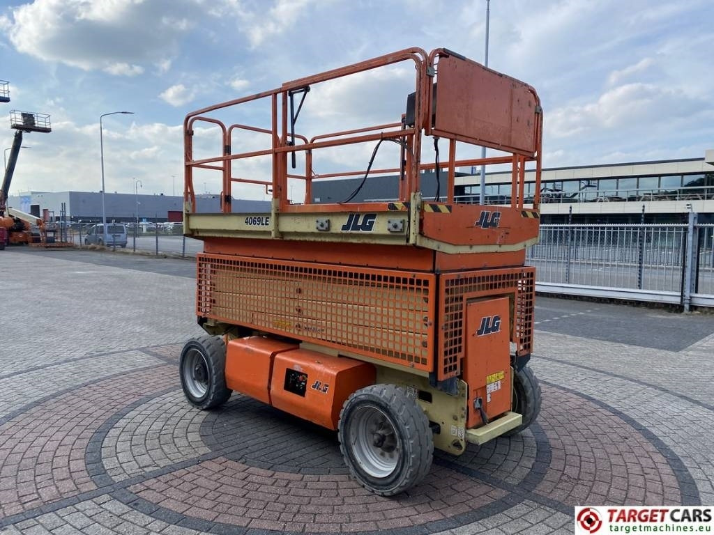JLG 4069LE Electric Scissor Work Lift 1419cm - Ножничный подъемник: фото 2 JLG 4069LE Electric Scissor Work Lift 1419cm - Ножничный подъемник: фото 2