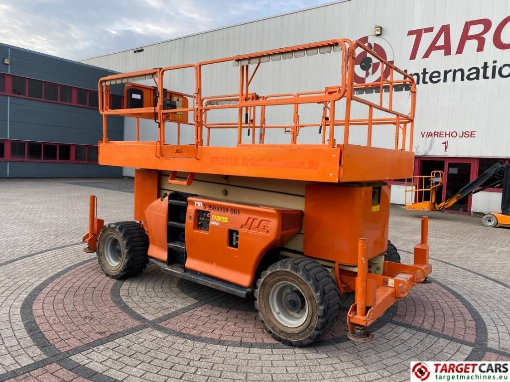 JLG 4394RT Diesel 4x4 Scissor Work Lift 1511cm - Ножничный подъемник: фото 4 JLG 4394RT Diesel 4x4 Scissor Work Lift 1511cm - Ножничный подъемник: фото 4
