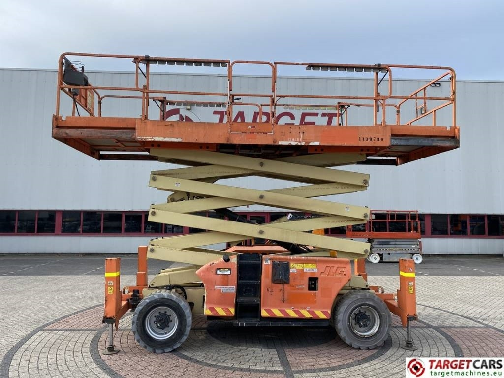JLG 4394RT Diesel 4x4 Scissor Work Lift 1511cm - Ножничный подъемник: фото 5 JLG 4394RT Diesel 4x4 Scissor Work Lift 1511cm - Ножничный подъемник: фото 5