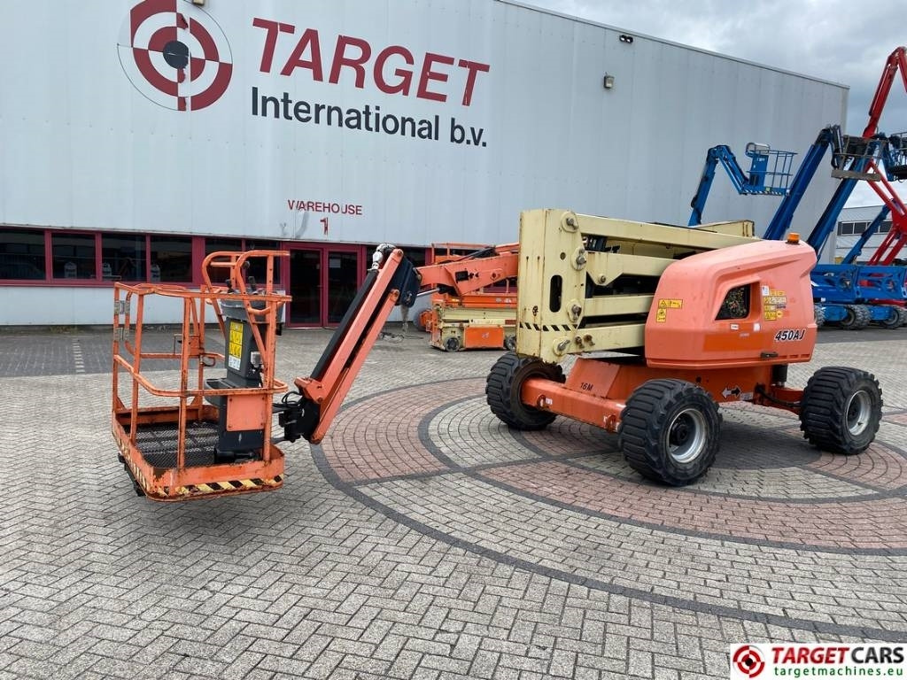 JLG 450AJ Articulated 4x4 Diesel Boom Work Lift 1572cm - Коленчатый подъемник: фото 1 JLG 450AJ Articulated 4x4 Diesel Boom Work Lift 1572cm - Коленчатый подъемник: фото 1