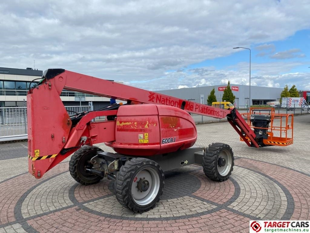 JLG 600AJ Articulated 4x4 Diesel Boom Work Lift 2047cm - Коленчатый подъемник: фото 3 JLG 600AJ Articulated 4x4 Diesel Boom Work Lift 2047cm - Коленчатый подъемник: фото 3