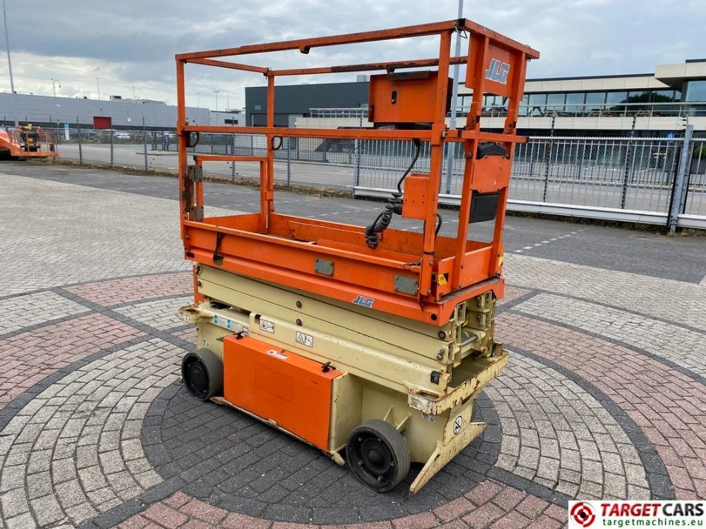 JLG 6RS Electric Scissor Work Lift 779cm - Ножничный подъемник: фото 2 JLG 6RS Electric Scissor Work Lift 779cm - Ножничный подъемник: фото 2
