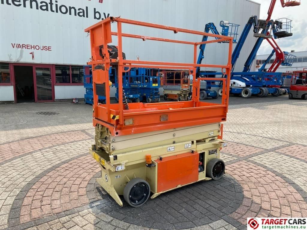 JLG 6RS Electric Scissor Work Lift 779cm - Ножничный подъемник: фото 1 JLG 6RS Electric Scissor Work Lift 779cm - Ножничный подъемник: фото 1