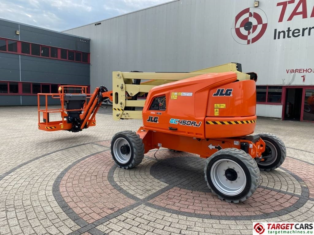 JLG EC450AJ Articulated El Lithium-Ion BoomLift 1572cm - Коленчатый подъемник: фото 4 JLG EC450AJ Articulated El Lithium-Ion BoomLift 1572cm - Коленчатый подъемник: фото 4