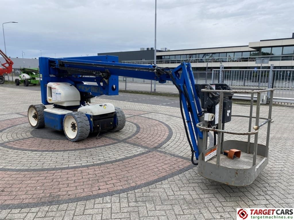 Niftylift HR15NDE HyBrid Articulated Boom Work Lift 1550cm - Коленчатый подъемник: фото 2 Niftylift HR15NDE HyBrid Articulated Boom Work Lift 1550cm - Коленчатый подъемник: фото 2
