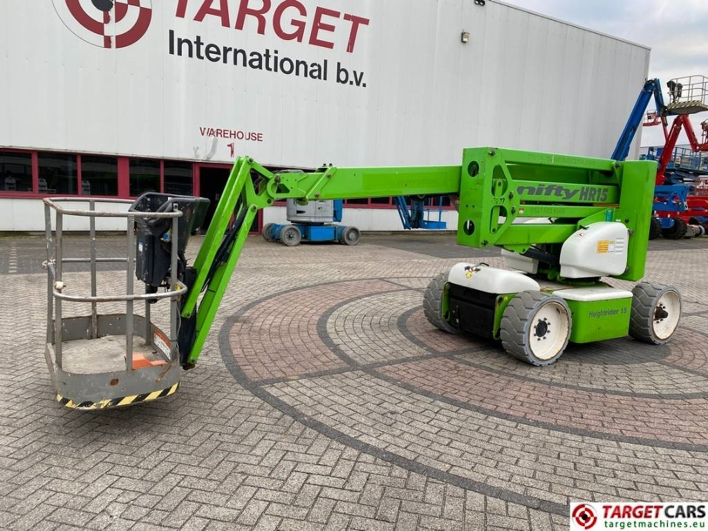 Niftylift HR15NDE HyBrid Articulated Boom Work Lift 1550cm - Коленчатый подъемник: фото 1 Niftylift HR15NDE HyBrid Articulated Boom Work Lift 1550cm - Коленчатый подъемник: фото 1
