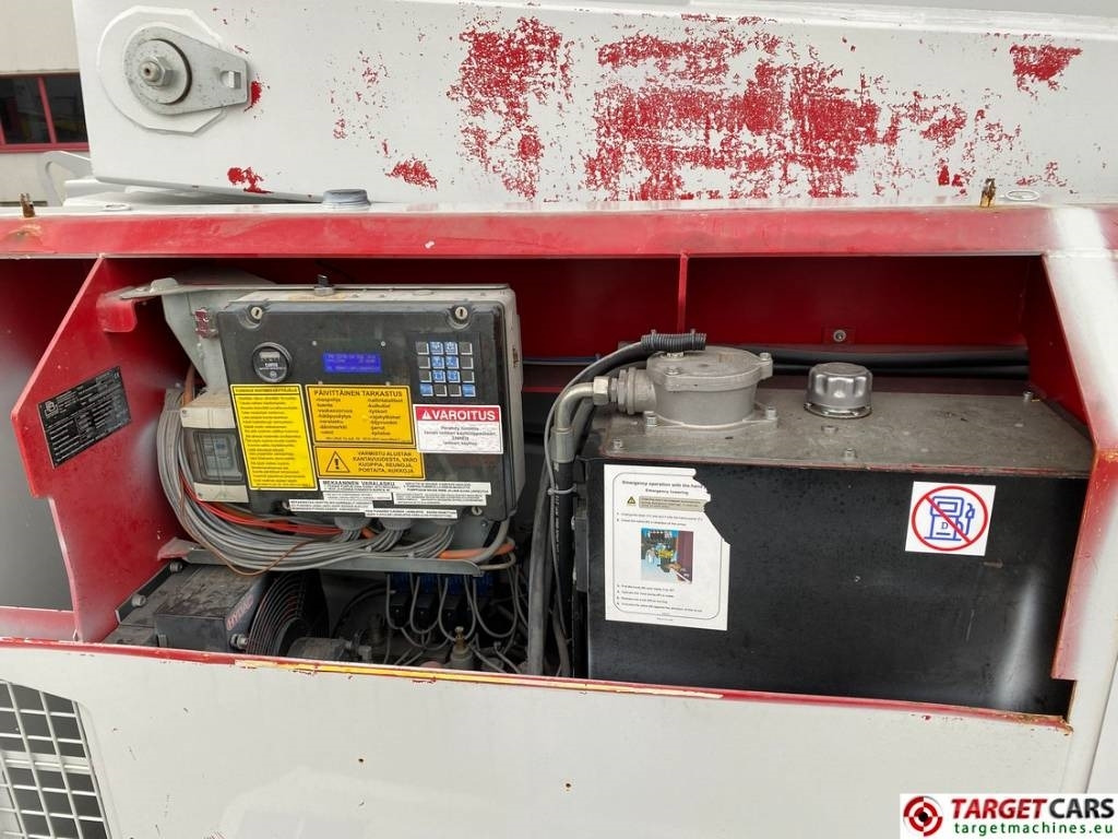 PB Lifttechnik S270-24E Electric 4x4 Scissor Work Lift 2725cm в лизинг PB Lifttechnik S270-24E Electric 4x4 Scissor Work Lift 2725cm: фото 12 PB Lifttechnik S270-24E Electric 4x4 Scissor Work Lift 2725cm в лизинг PB Lifttechnik S270-24E Electric 4x4 Scissor Work Lift 2725cm: фото 12