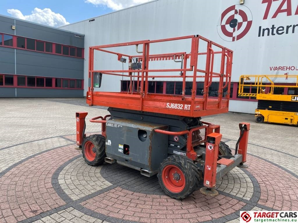 SkyJack SJ6832 RT 6832 Diesel 4x4 Scissor Work Lift 1180cm - Ножничный подъемник: фото 4 SkyJack SJ6832 RT 6832 Diesel 4x4 Scissor Work Lift 1180cm - Ножничный подъемник: фото 4