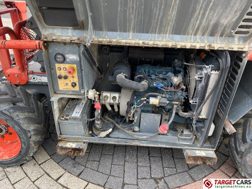 Ножничный подъемник SkyJack SJ6832 RT Diesel 4x4 Scissor Work Lift 1180cm: фото 13 Ножничный подъемник SkyJack SJ6832 RT Diesel 4x4 Scissor Work Lift 1180cm: фото 13