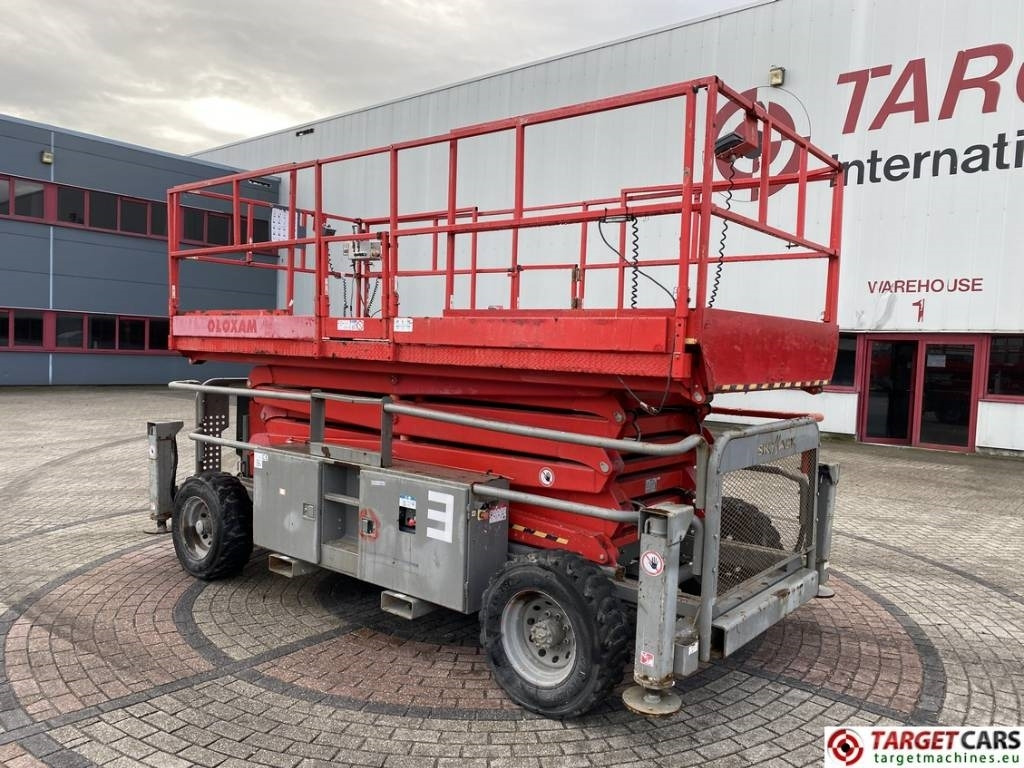 SkyJack SJ9241 RT Diesel 4x4 Scissor Work Lift 1450cm - Ножничный подъемник: фото 4 SkyJack SJ9241 RT Diesel 4x4 Scissor Work Lift 1450cm - Ножничный подъемник: фото 4