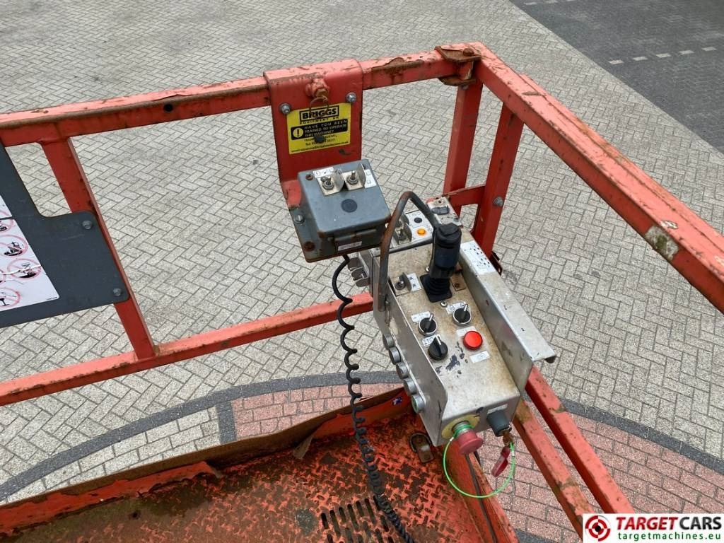 Ножничный подъемник SkyJack SJ9250 RT Diesel 4x4 Scissor 9250 Work Lift 1720cm: фото 9 Ножничный подъемник SkyJack SJ9250 RT Diesel 4x4 Scissor 9250 Work Lift 1720cm: фото 9