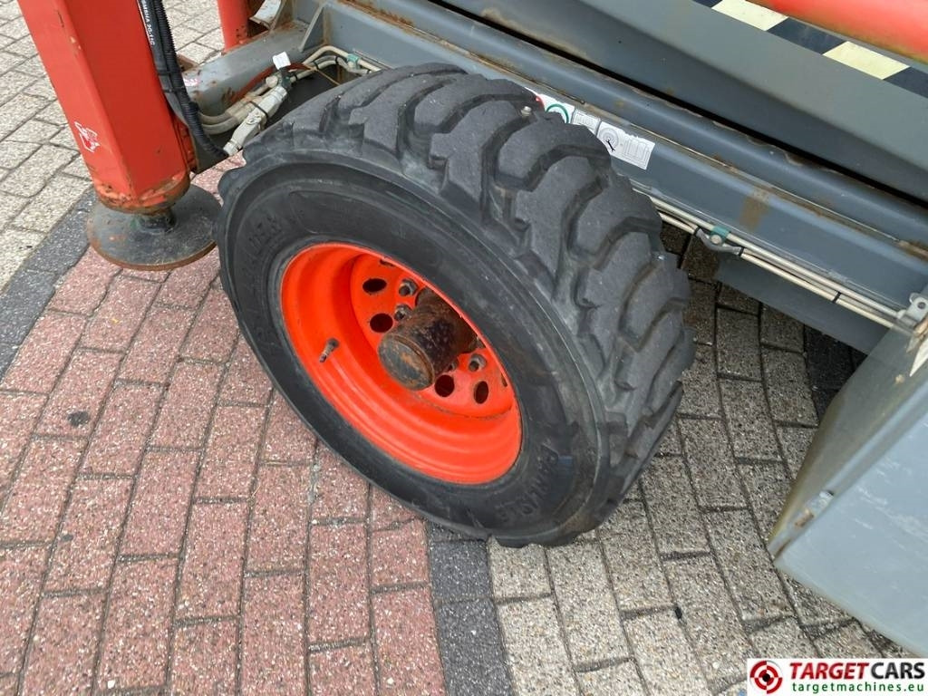 Ножничный подъемник SkyJack SJ9250 RT Diesel 4x4 Scissor 9250 Work Lift 1720cm: фото 21 Ножничный подъемник SkyJack SJ9250 RT Diesel 4x4 Scissor 9250 Work Lift 1720cm: фото 21