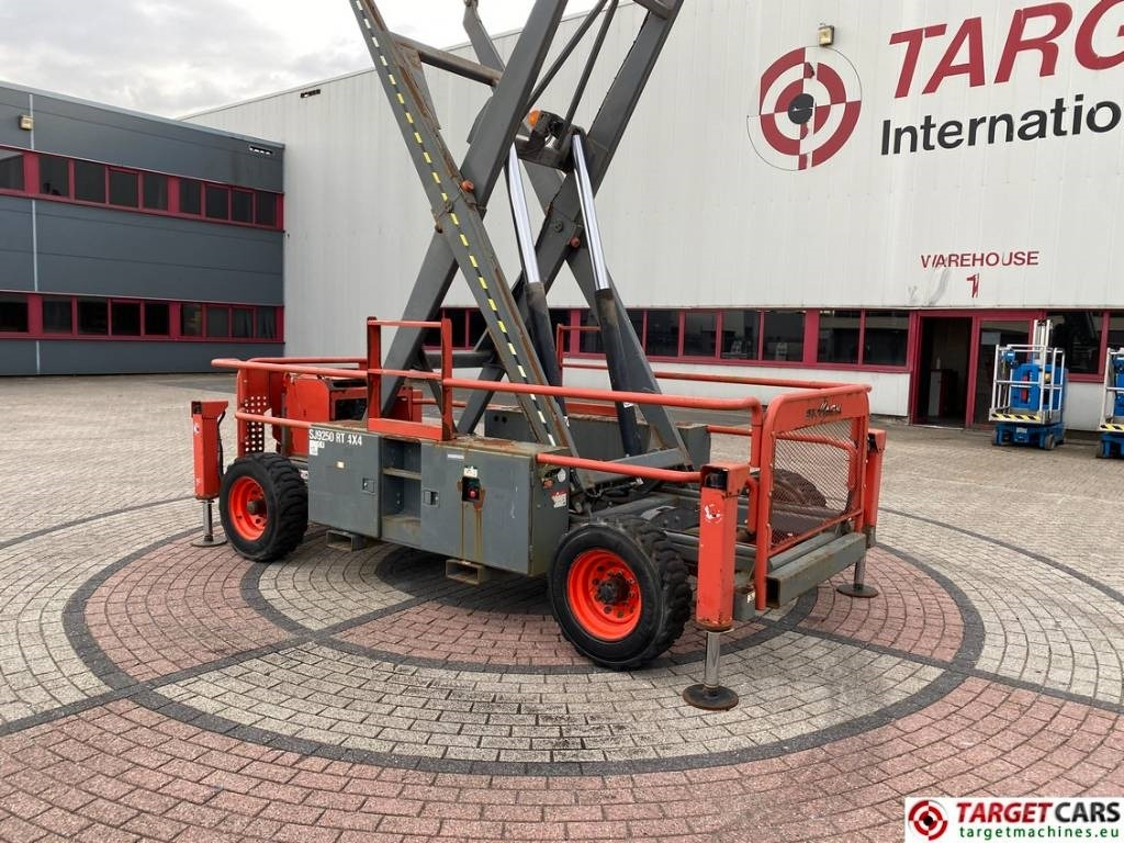 Ножничный подъемник SkyJack SJ9250 RT Diesel 4x4 Scissor 9250 Work Lift 1720cm: фото 20 Ножничный подъемник SkyJack SJ9250 RT Diesel 4x4 Scissor 9250 Work Lift 1720cm: фото 20