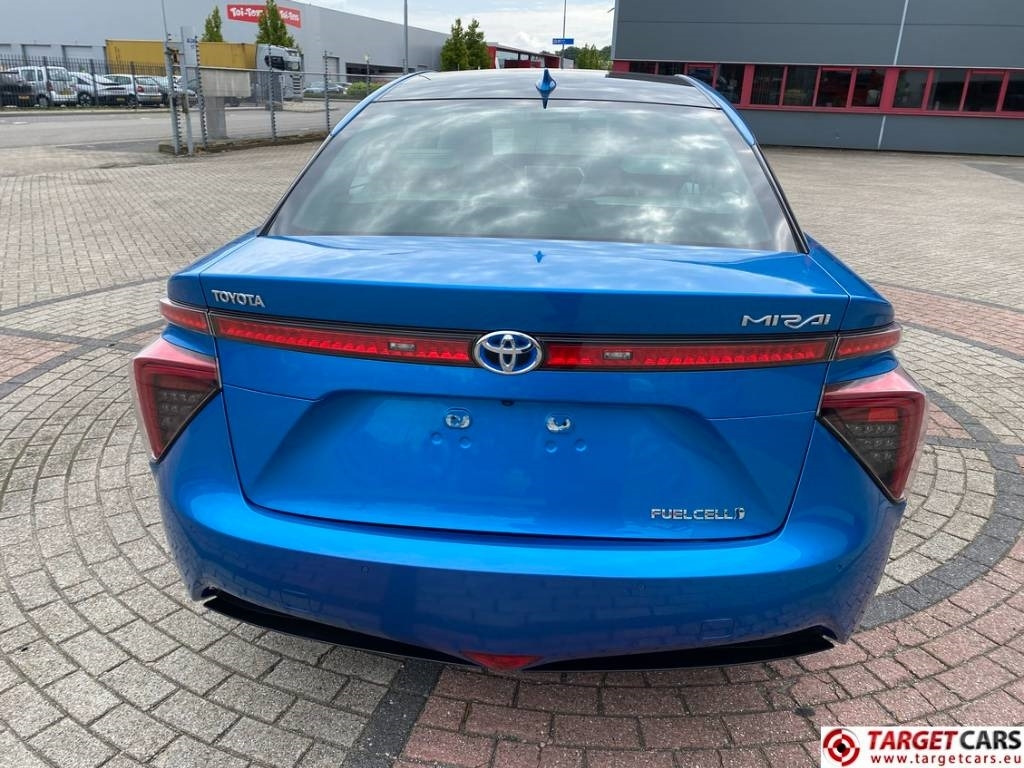 Toyota Mirai FCV HydroGen FuelCell  - Седан: фото 5 Toyota Mirai FCV HydroGen FuelCell  - Седан: фото 5