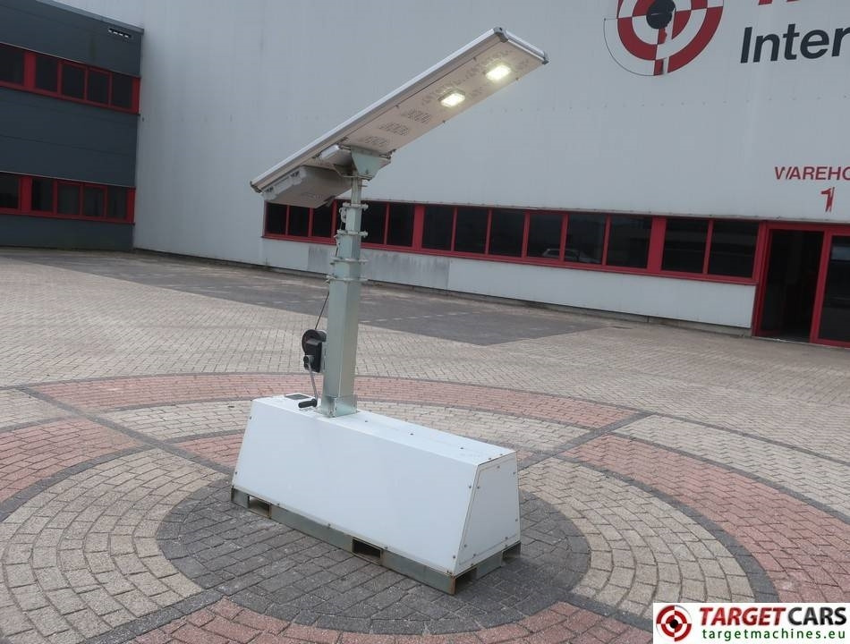 Trime X-Polar Solar Panel 50W Led Tower Light - Осветительная мачта: фото 4 Trime X-Polar Solar Panel 50W Led Tower Light - Осветительная мачта: фото 4