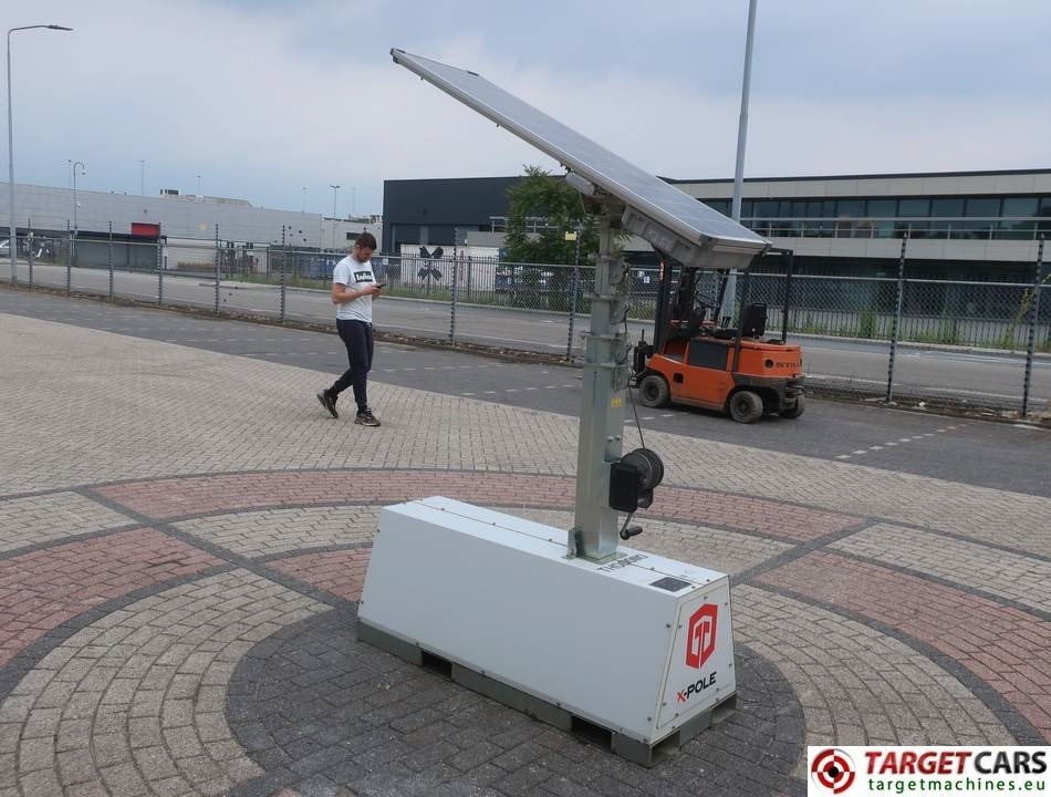 Trime X-Pole Tower Light 2x25W Led Solar Panel - Осветительная мачта: фото 2 Trime X-Pole Tower Light 2x25W Led Solar Panel - Осветительная мачта: фото 2