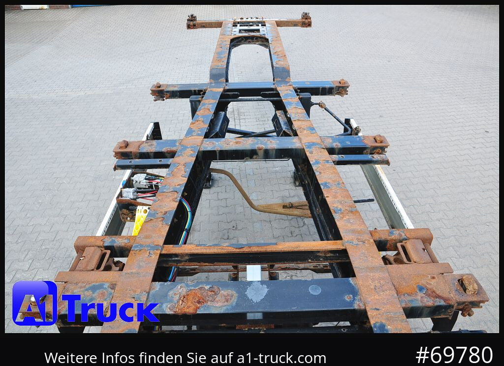 KRONE SDC, Containerchassis, 2x20/30/40 - Полуприцеп-контейнеровоз/ Сменный кузов: фото 2 KRONE SDC, Containerchassis, 2x20/30/40 - Полуприцеп-контейнеровоз/ Сменный кузов: фото 2
