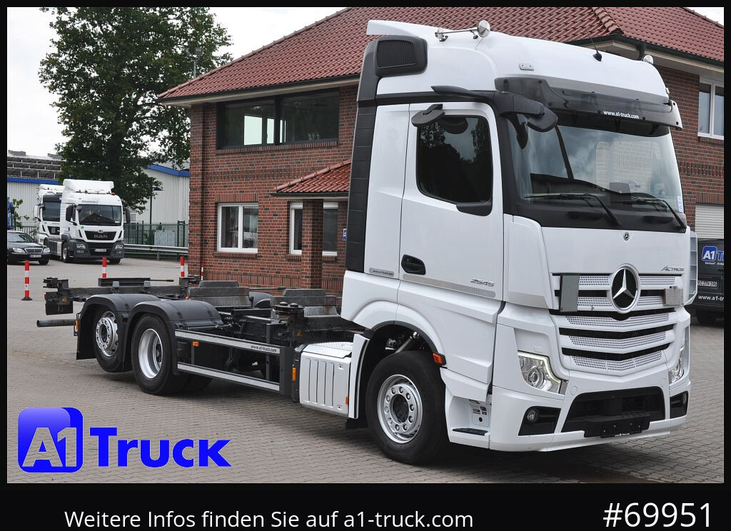 MERCEDES-BENZ 2545, Multi BDF, Wechsler, 7.45-7.82, MIDI, LIftachse - Грузовик-контейнеровоз/ Сменный кузов: фото 1 MERCEDES-BENZ 2545, Multi BDF, Wechsler, 7.45-7.82, MIDI, LIftachse - Грузовик-контейнеровоз/ Сменный кузов: фото 1