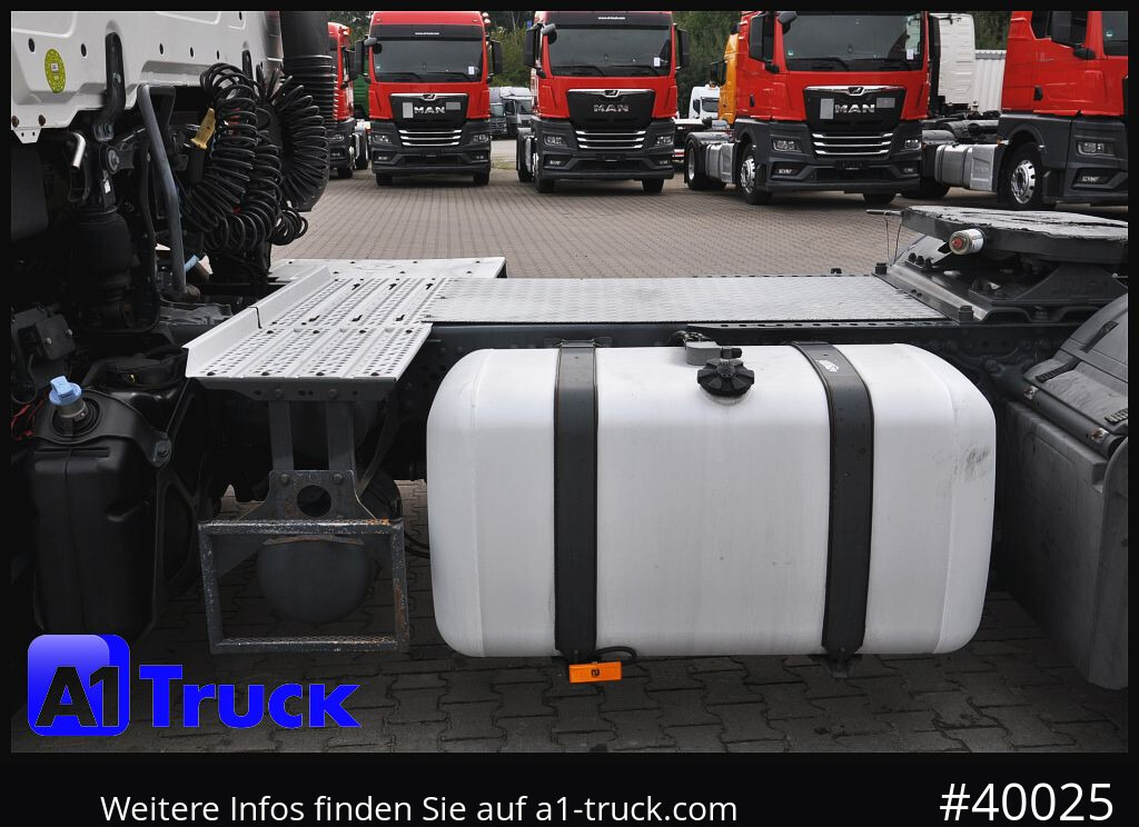 MERCEDES-BENZ Actros 1843, ADR, Standard SZM, Retarder, - Тягач: фото 2 MERCEDES-BENZ Actros 1843, ADR, Standard SZM, Retarder, - Тягач: фото 2