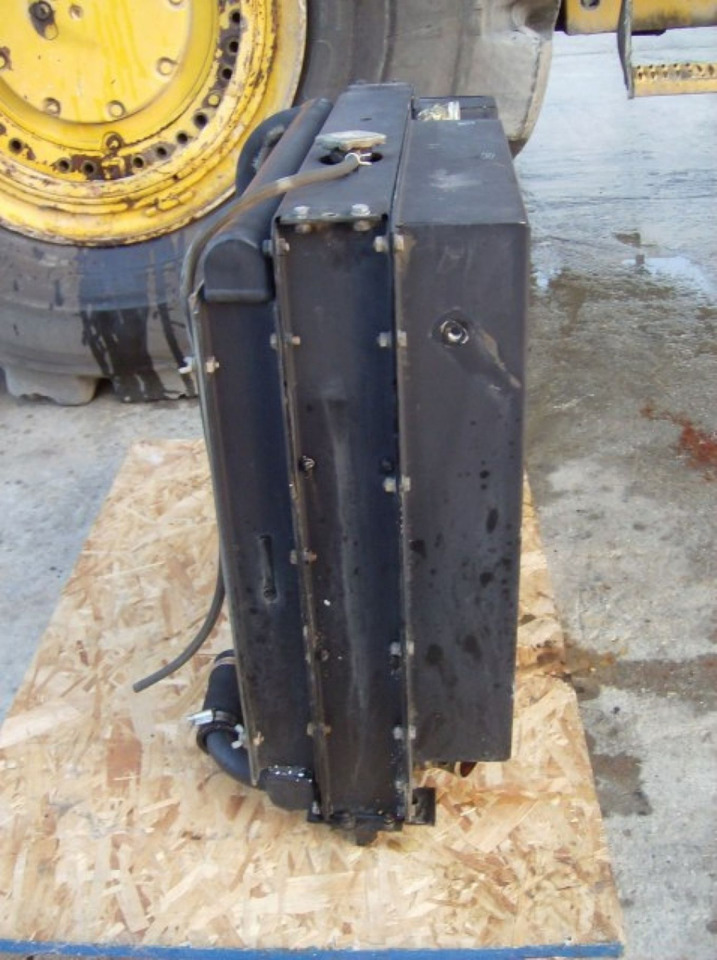 Caterpillar 317 NVA RADIATORE ACQUA - Радиатор для Строительной техники: фото 3 Caterpillar 317 NVA RADIATORE ACQUA - Радиатор для Строительной техники: фото 3