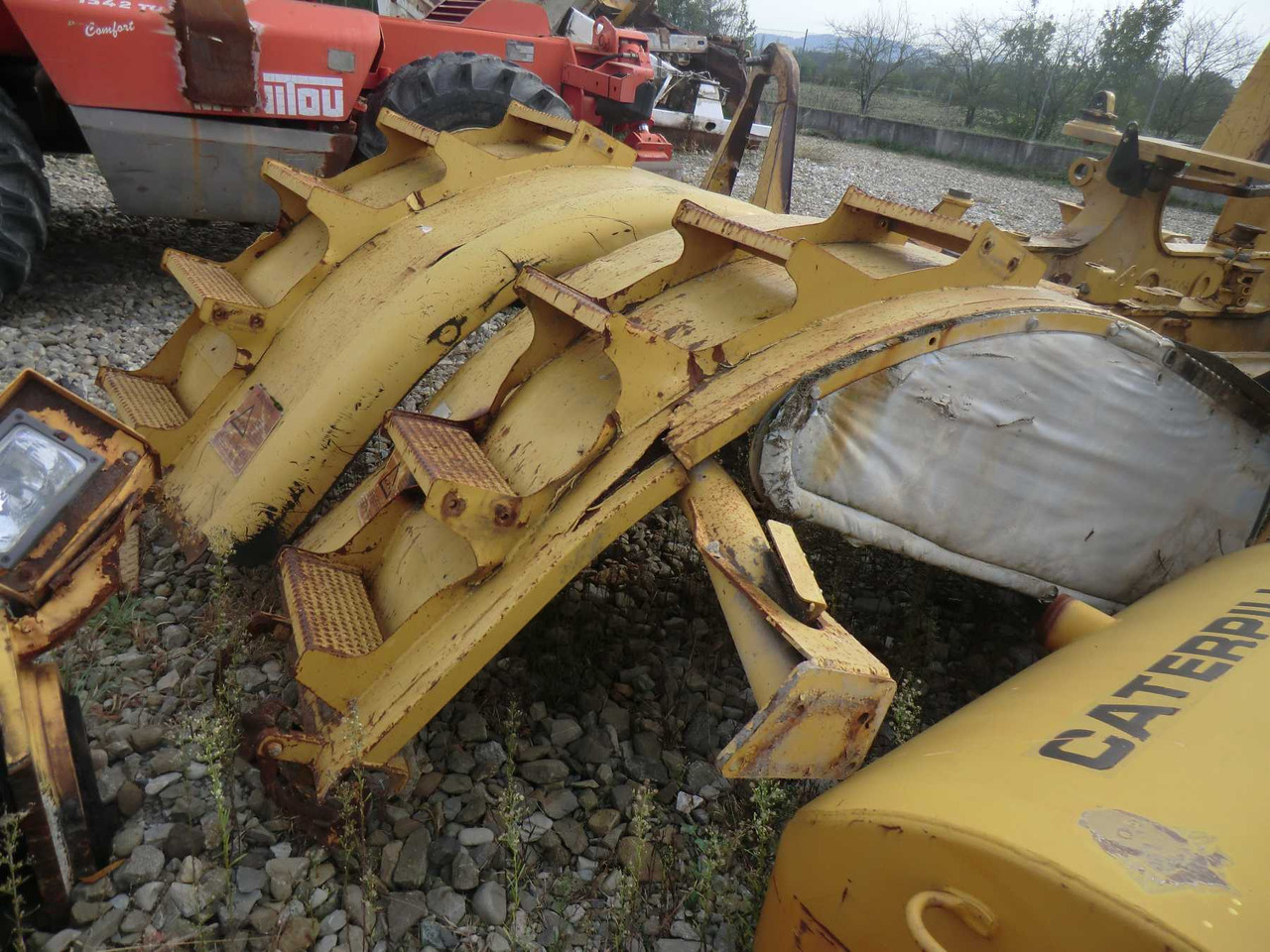 Caterpillar 735 Parafango anteriore destro e sinistro. - Крыло для Строительной техники: фото 5 Caterpillar 735 Parafango anteriore destro e sinistro. - Крыло для Строительной техники: фото 5
