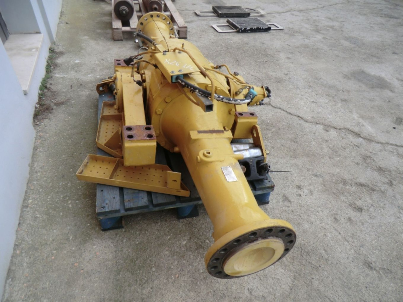 Caterpillar 928G - Задняя ось для Строительной техники: фото 2 Caterpillar 928G - Задняя ось для Строительной техники: фото 2