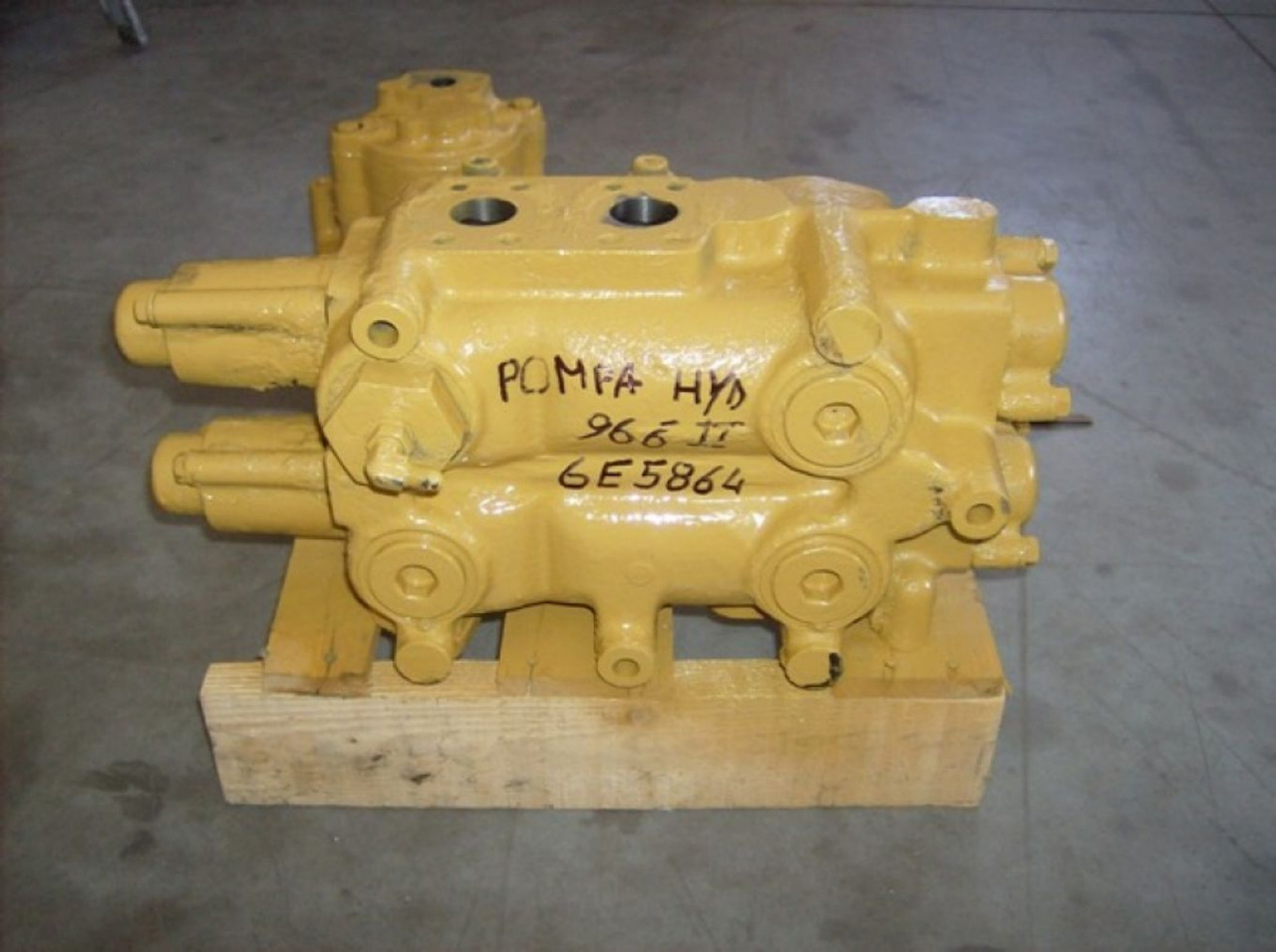 Caterpillar 966F II VALVOLA DISTRIBUTORE - Клапан для Строительной техники: фото 2 Caterpillar 966F II VALVOLA DISTRIBUTORE - Клапан для Строительной техники: фото 2