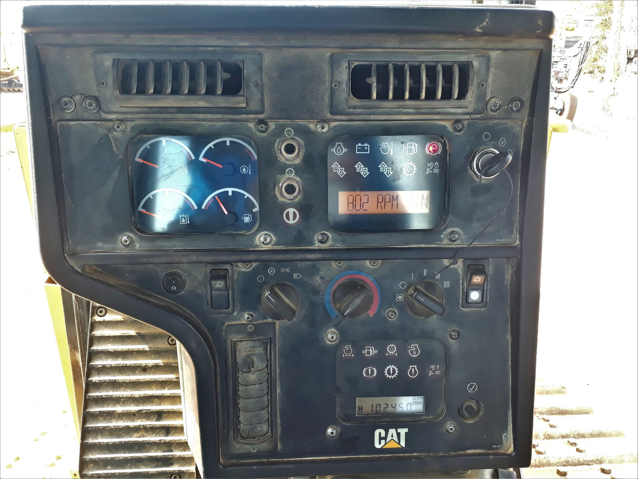 Бульдозер Caterpillar D6R II XL: фото 9