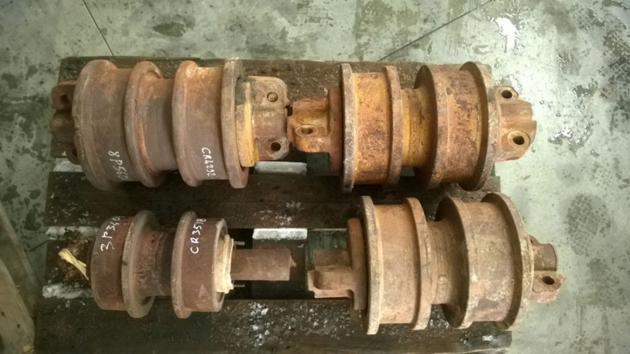 Caterpillar D9G D9H Rulli inferiori a doppia spalla. - Опорный каток для Строительной техники: фото 2 Caterpillar D9G D9H Rulli inferiori a doppia spalla. - Опорный каток для Строительной техники: фото 2