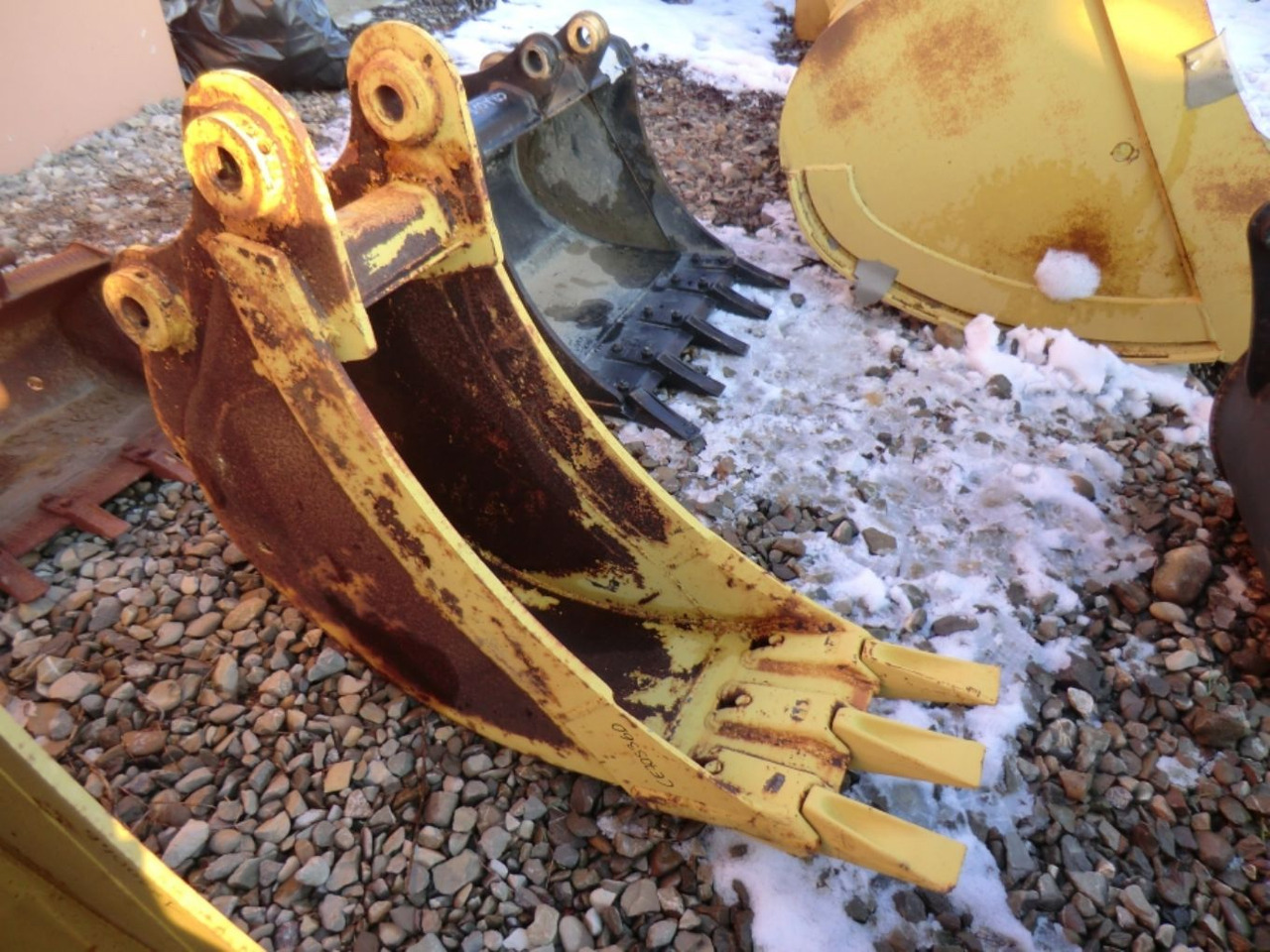 Caterpillar E70 Benna con denti, larghezza mm 350 - Ковш для экскаватора: фото 2 Caterpillar E70 Benna con denti, larghezza mm 350 - Ковш для экскаватора: фото 2