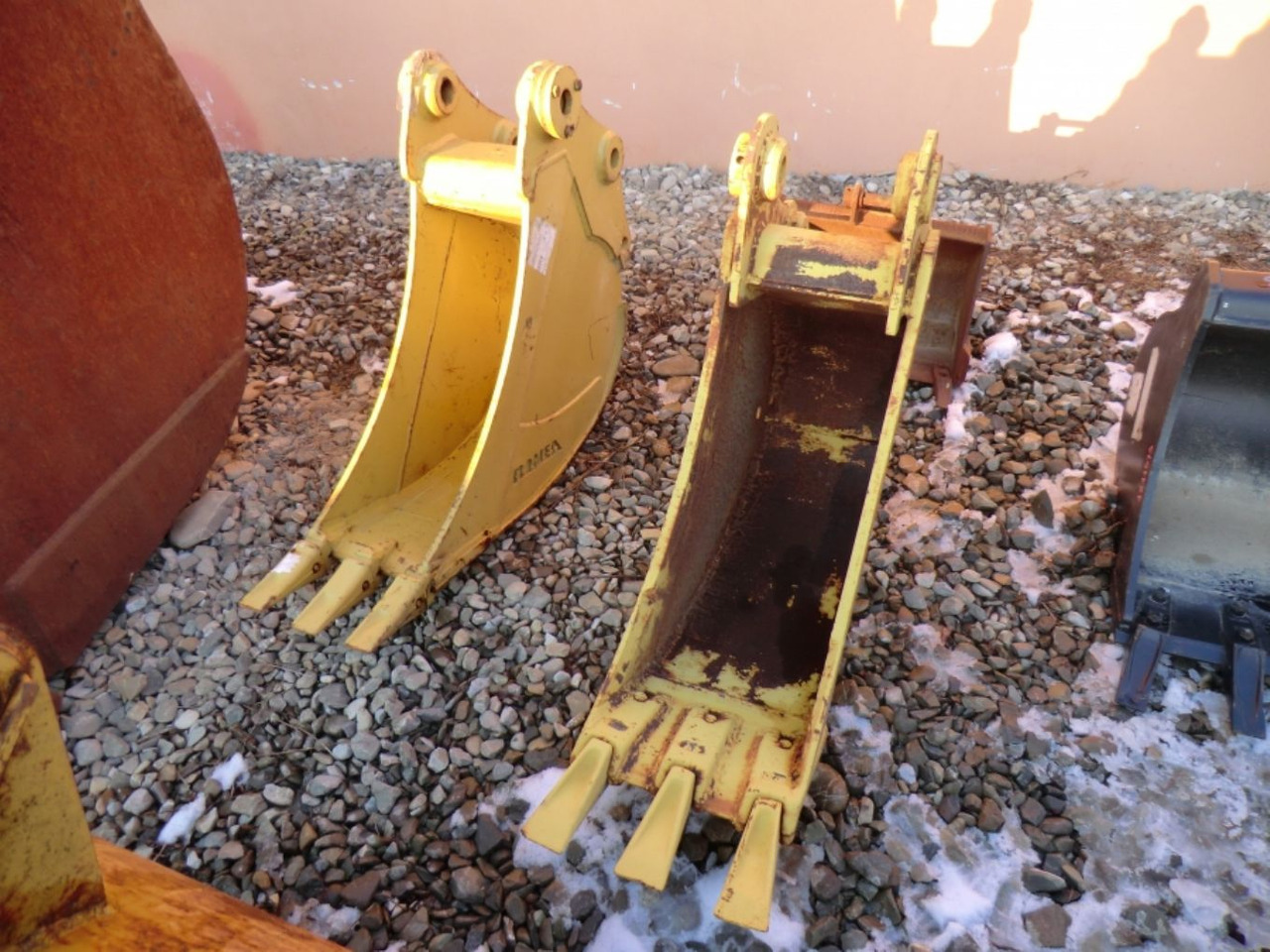 Caterpillar E70 Benna con denti, larghezza mm 350 - Ковш для экскаватора: фото 5 Caterpillar E70 Benna con denti, larghezza mm 350 - Ковш для экскаватора: фото 5