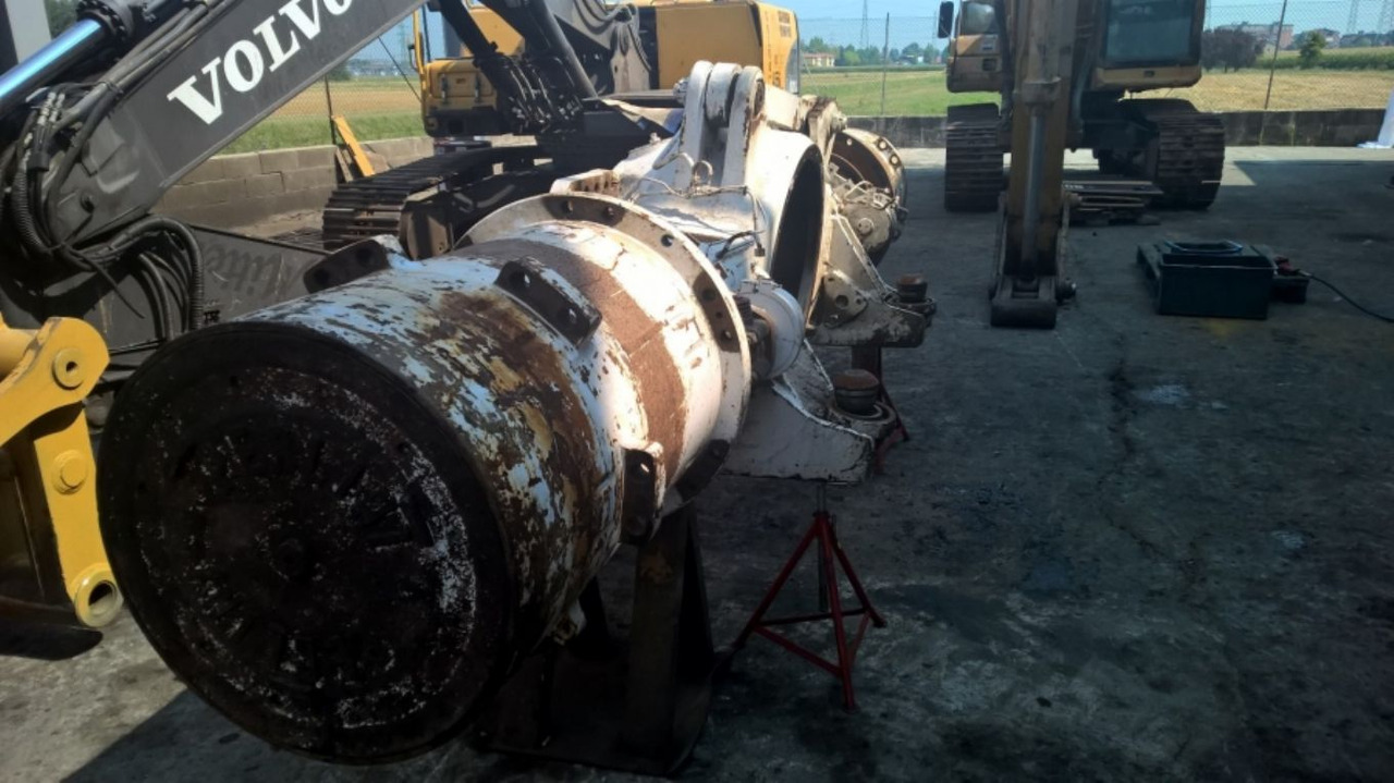 PERLINI DP655 ASSALE COMPLETO DI RIDUTTORI - Трансмиссия для Строительной техники: фото 4 PERLINI DP655 ASSALE COMPLETO DI RIDUTTORI - Трансмиссия для Строительной техники: фото 4