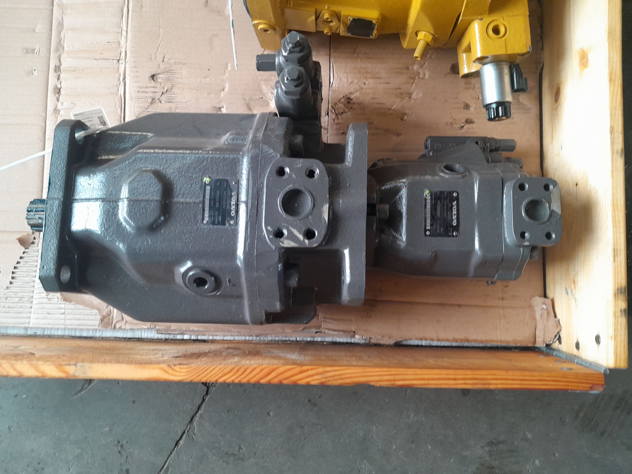 VOLVO L330E POMPE IDRAULICHE REVISIONATE - Гидравлический насос для Строительной техники: фото 2 VOLVO L330E POMPE IDRAULICHE REVISIONATE - Гидравлический насос для Строительной техники: фото 2