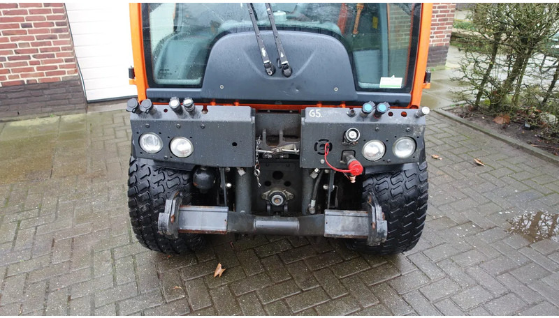 Holder C270 - Трактор: фото 2 Holder C270 - Трактор: фото 2