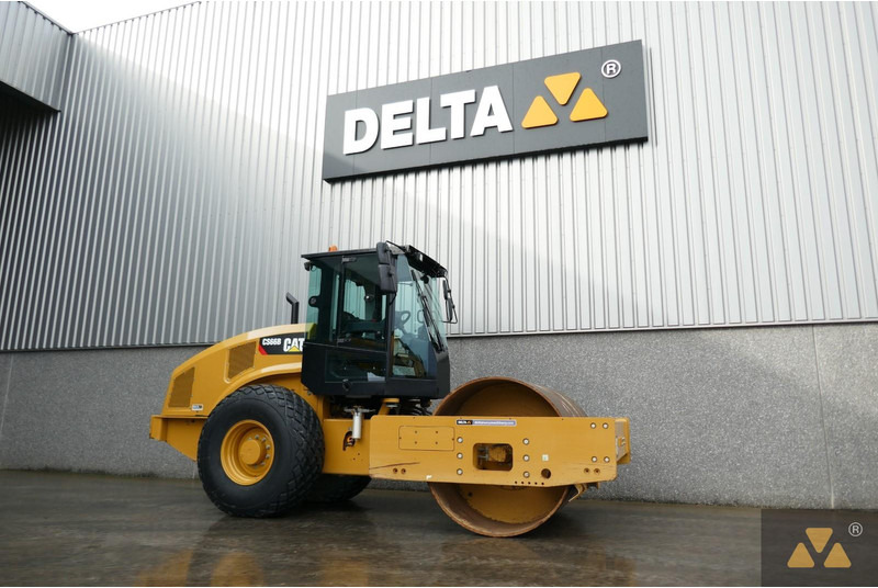 Caterpillar CS66B - Каток: фото 3 Caterpillar CS66B - Каток: фото 3
