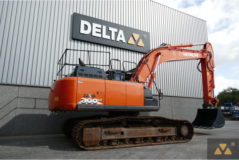 Hitachi ZX300LC-6 - Гусеничный экскаватор: фото 5 Hitachi ZX300LC-6 - Гусеничный экскаватор: фото 5