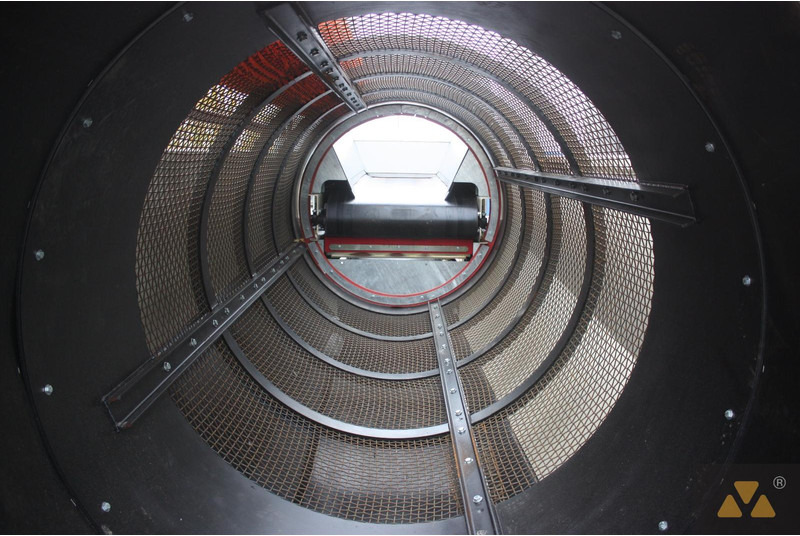 Xrok Rotator 380 - Грохот: фото 5 Xrok Rotator 380 - Грохот: фото 5