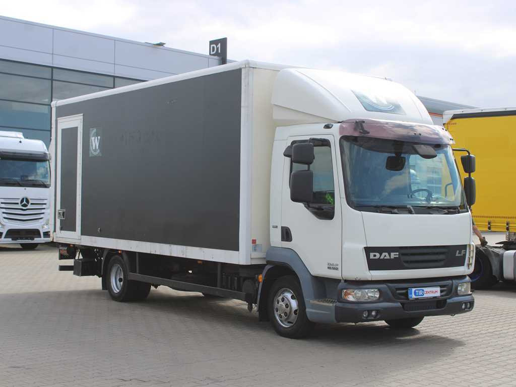 DAF FA 45.160, INDEPENDENT AIR CONDITIONING, HYDRAULIC FRONT - Грузовик с закрытым кузовом: фото 3 DAF FA 45.160, INDEPENDENT AIR CONDITIONING, HYDRAULIC FRONT - Грузовик с закрытым кузовом: фото 3