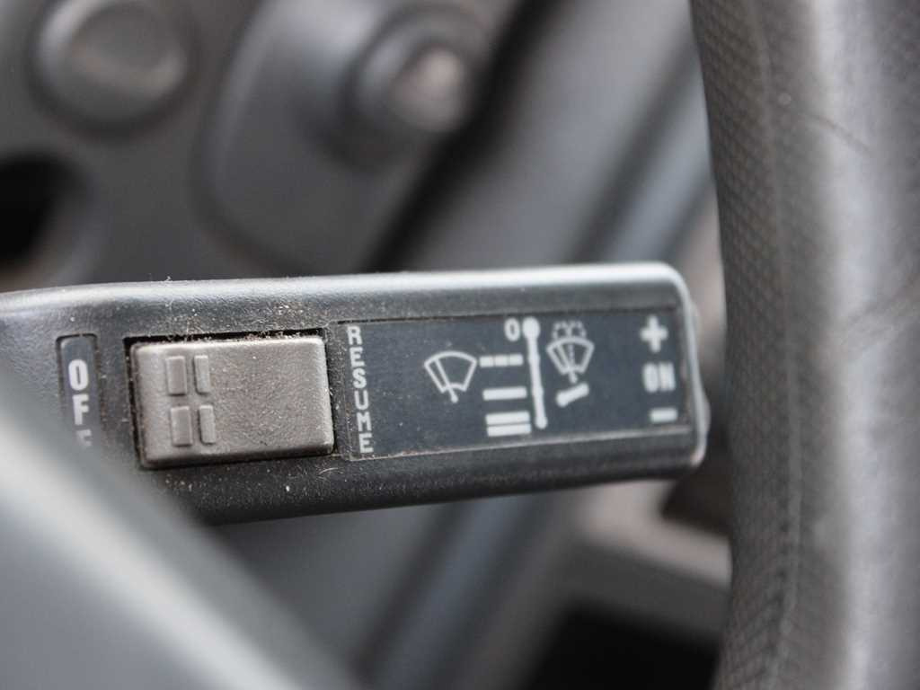 Грузовик с закрытым кузовом Iveco EUROCARGO ML75E17, HYDRAULIC FRONT, SLEEPING BODY: фото 9