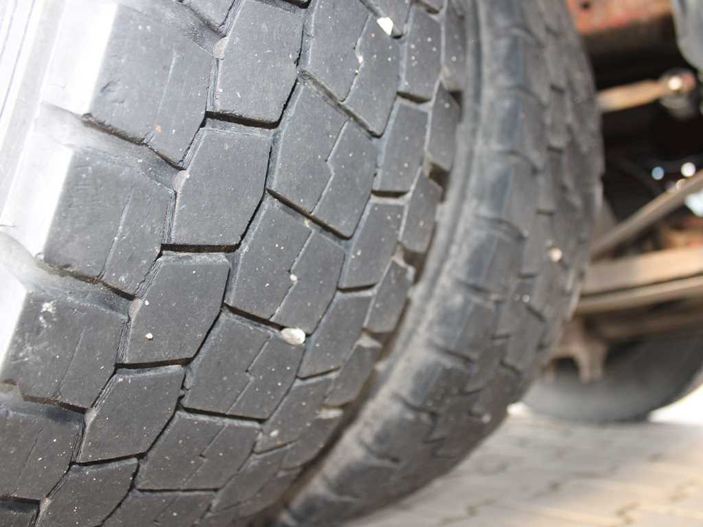 Грузовик с закрытым кузовом Iveco EUROCARGO ML75E17, HYDRAULIC FRONT, SLEEPING BODY: фото 17