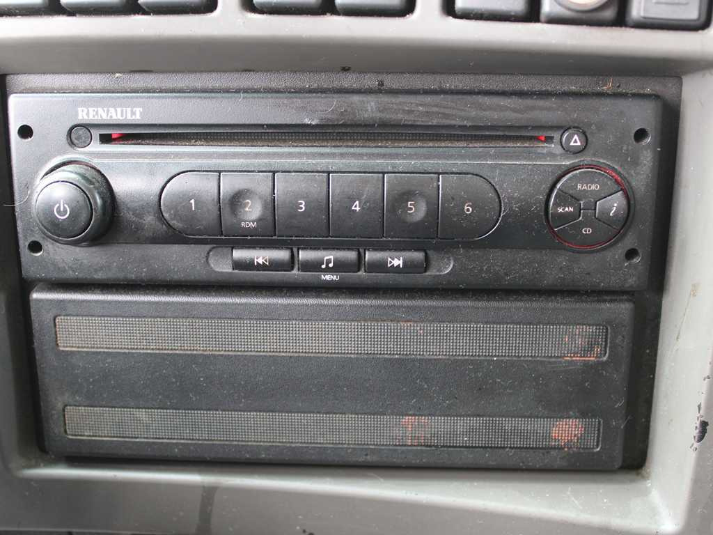 Тентованный грузовик Renault MIDLUM 220.12, EURO 5, SLEEPING BODY, HYDRAULIC FRONT: фото 15