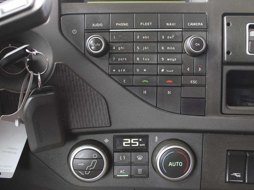 Тягач, Полуприцеп лесовоз Volvo FM 540, EURO 6, 6X6, VEB+, HYDRAULIC ARM PALFINGER Q170Z96: фото 13 Тягач, Полуприцеп лесовоз Volvo FM 540, EURO 6, 6X6, VEB+, HYDRAULIC ARM PALFINGER Q170Z96: фото 13