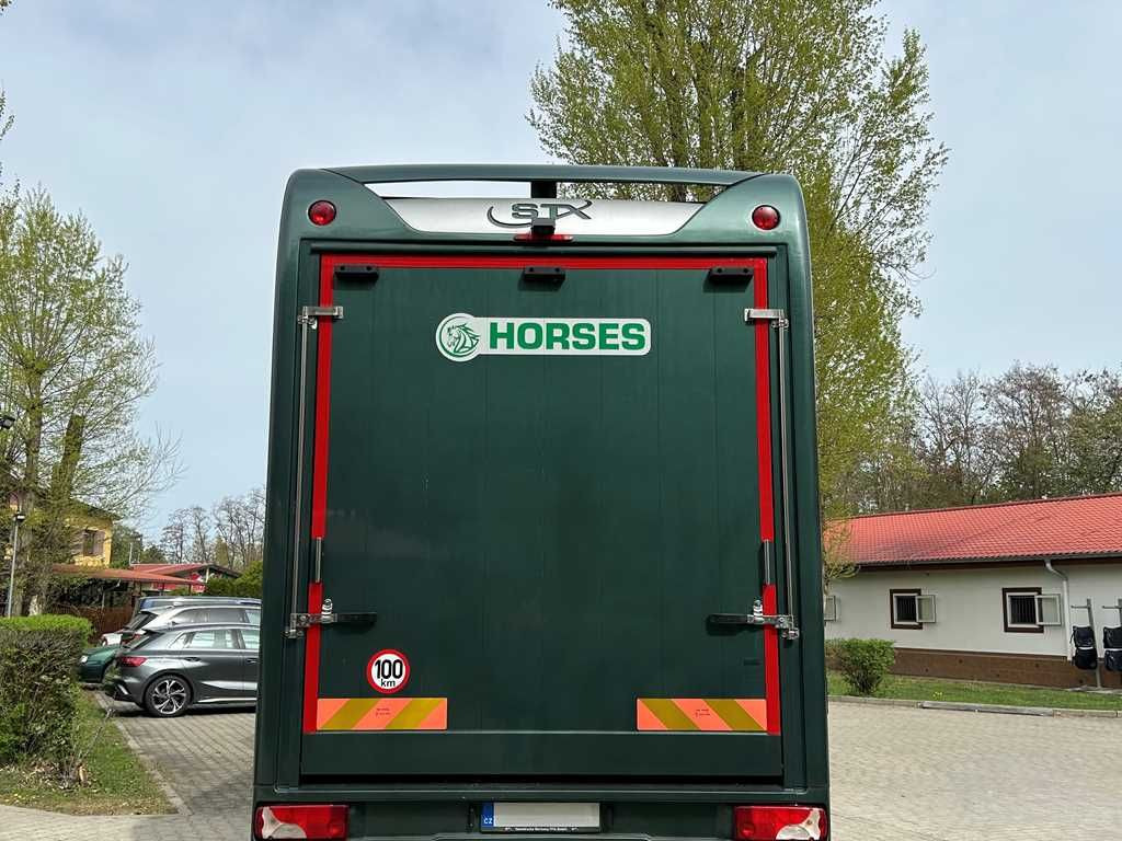 Volvo STX FL, 6 PEOPLE, 5 HORSES, CAMERA, 2X TAIL LIFT - Коневоз: фото 3 Volvo STX FL, 6 PEOPLE, 5 HORSES, CAMERA, 2X TAIL LIFT - Коневоз: фото 3