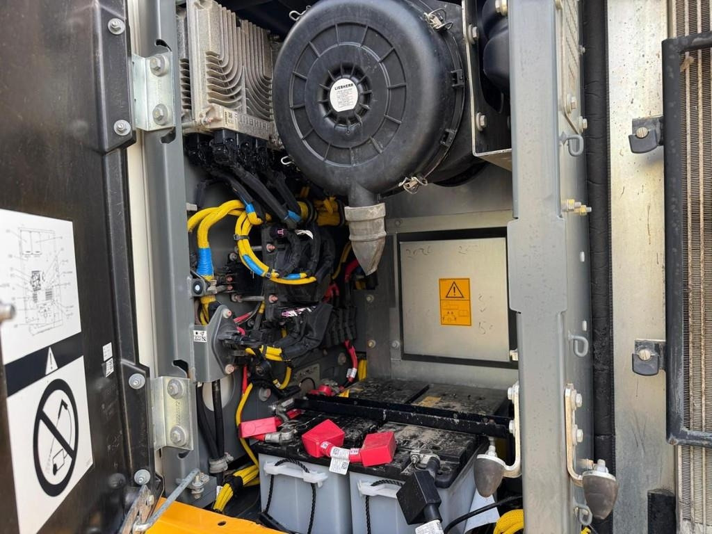 Гусеничный экскаватор Liebherr R922 LC: фото 23 Гусеничный экскаватор Liebherr R922 LC: фото 23