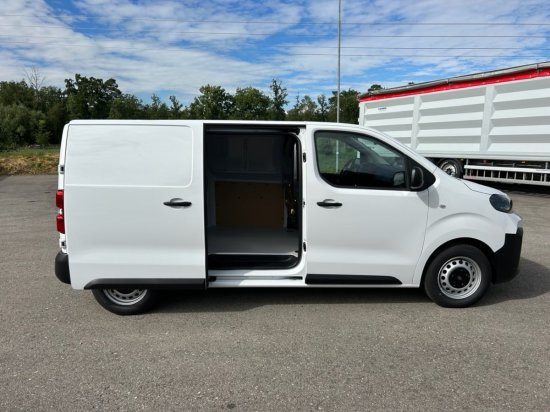 Fiat Scudo  M BlueDHi 120 6-Gang - Цельнометаллический фургон: фото 4 Fiat Scudo  M BlueDHi 120 6-Gang - Цельнометаллический фургон: фото 4