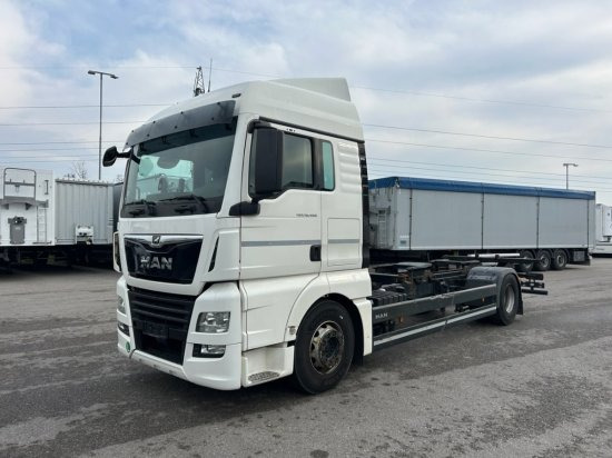 MAN TGX 18.460 XLX, 4x2, Euro 6, Standklima - Грузовик-контейнеровоз/ Сменный кузов: фото 1 MAN TGX 18.460 XLX, 4x2, Euro 6, Standklima - Грузовик-контейнеровоз/ Сменный кузов: фото 1
