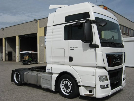 MAN TGX 18.440 XXL Low Deck, Retarder, Standklima, Euro 6, - Тягач: фото 3 MAN TGX 18.440 XXL Low Deck, Retarder, Standklima, Euro 6, - Тягач: фото 3