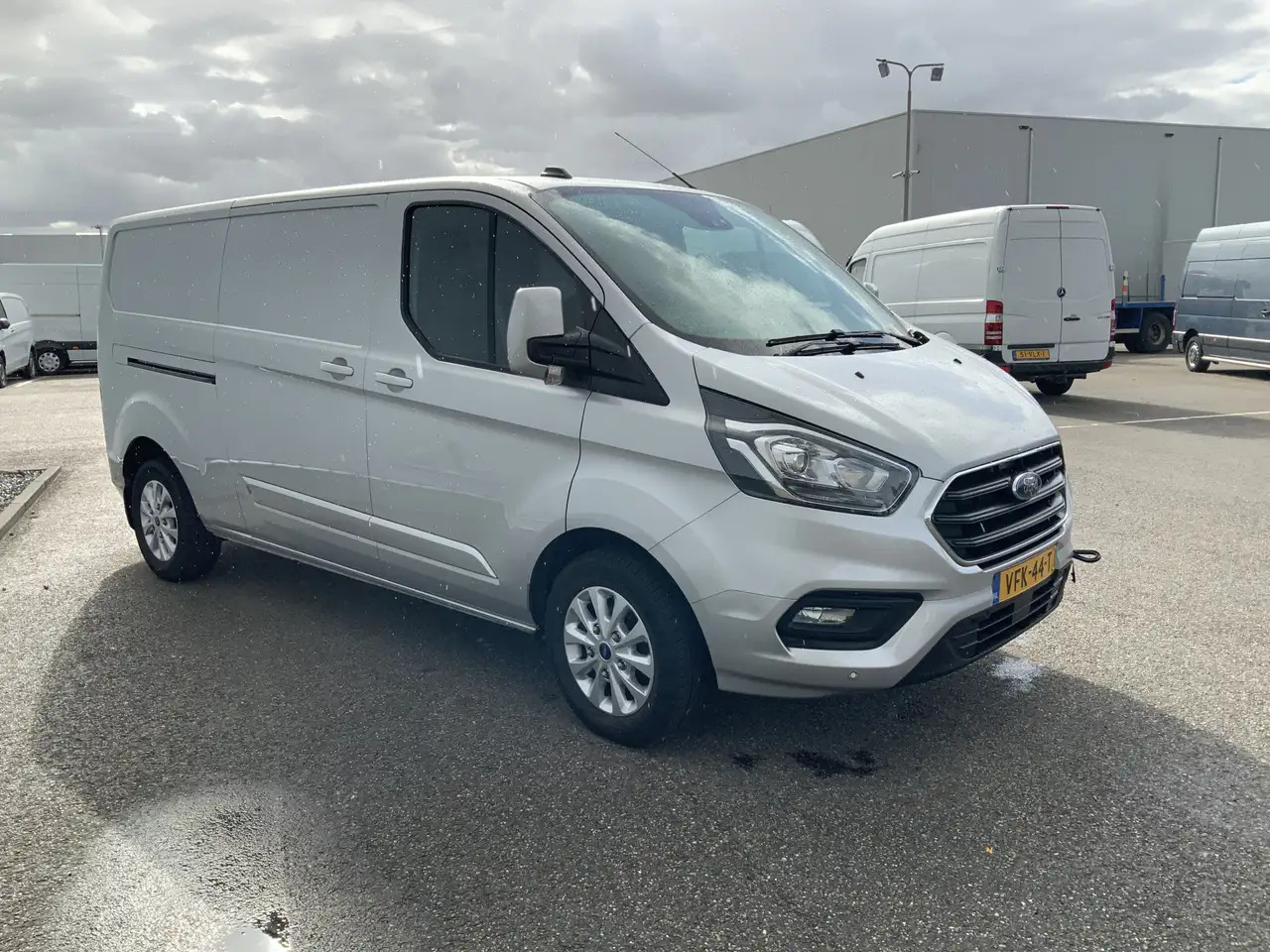 Ford Transit Custom 300 2.0 TDCI (MOTOR DEFECT!!) L2H2 Airco Navi 3 Zi - Цельнометаллический фургон: фото 2 Ford Transit Custom 300 2.0 TDCI (MOTOR DEFECT!!) L2H2 Airco Navi 3 Zi - Цельнометаллический фургон: фото 2