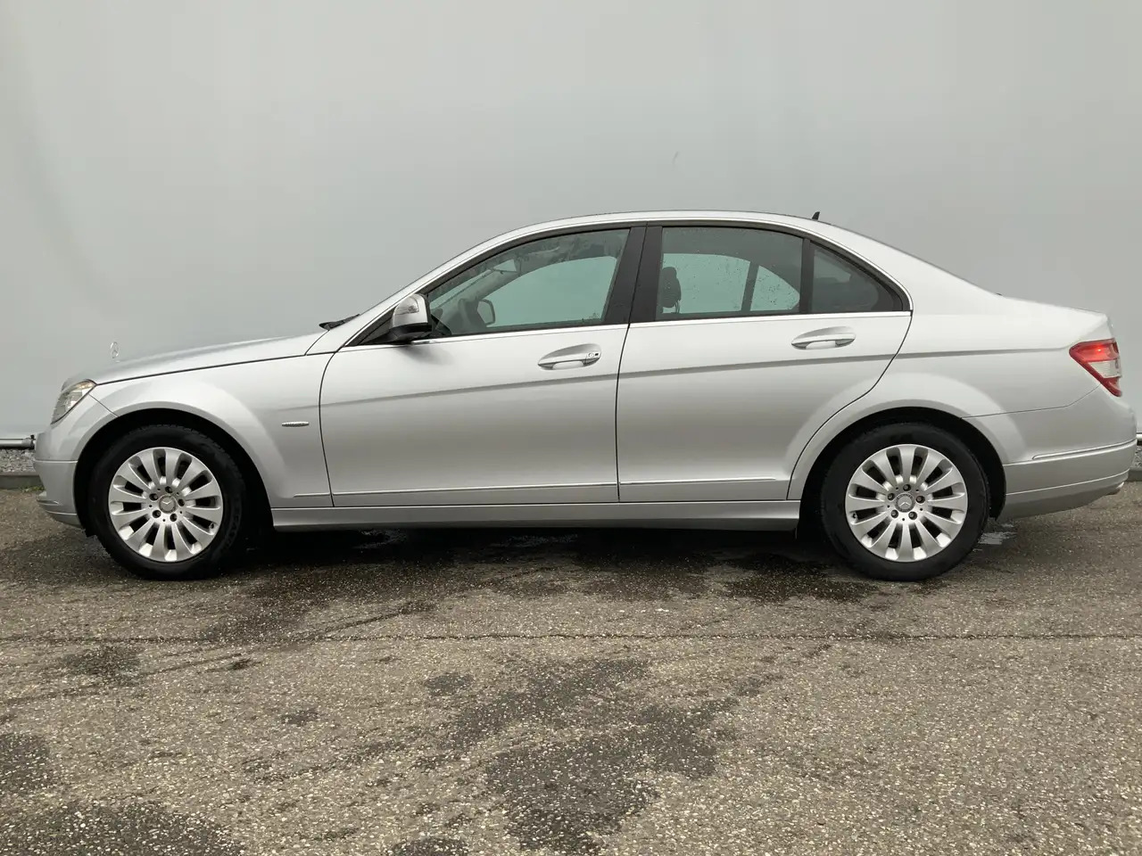 Mercedes-Benz C 200 K Elegance UNIEK ! Airco Compressor Alu Velg Euro - Седан: фото 3 Mercedes-Benz C 200 K Elegance UNIEK ! Airco Compressor Alu Velg Euro - Седан: фото 3